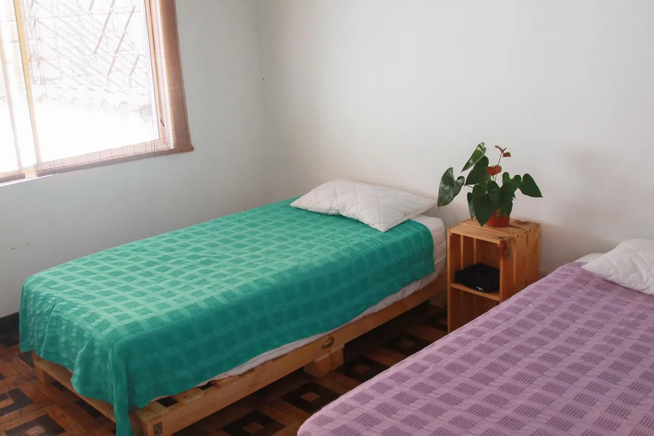 Pensión Calibrí, La Casa Libre Del Río Hotel Medellín